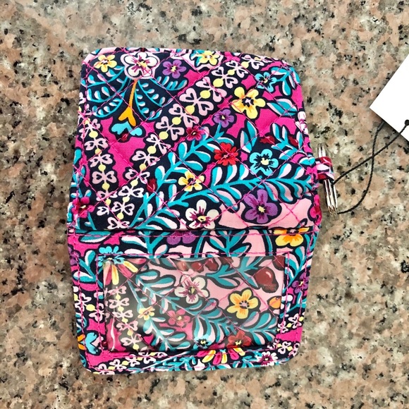 ID case - Picture 4 of 5